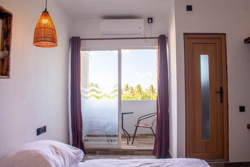 Dhiffushi Inn - View 13