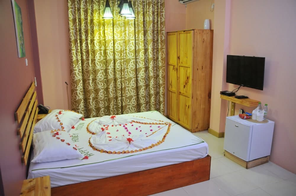 Koamas Lodge - View 6