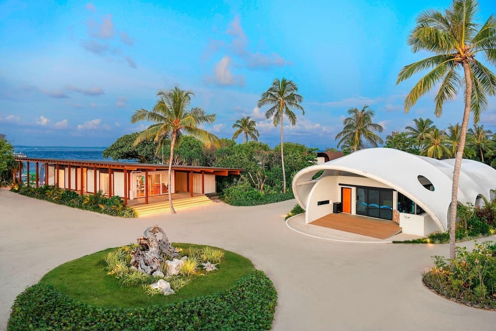 The Westin Maldives Miriandhoo Resort - View 90