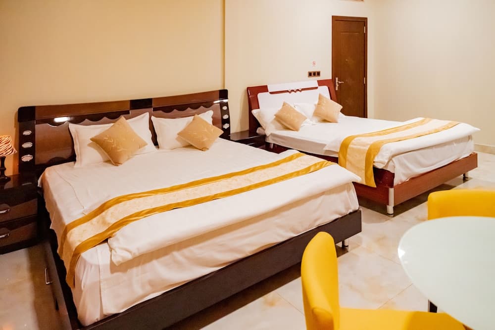 Ekefaru Inn - View 5