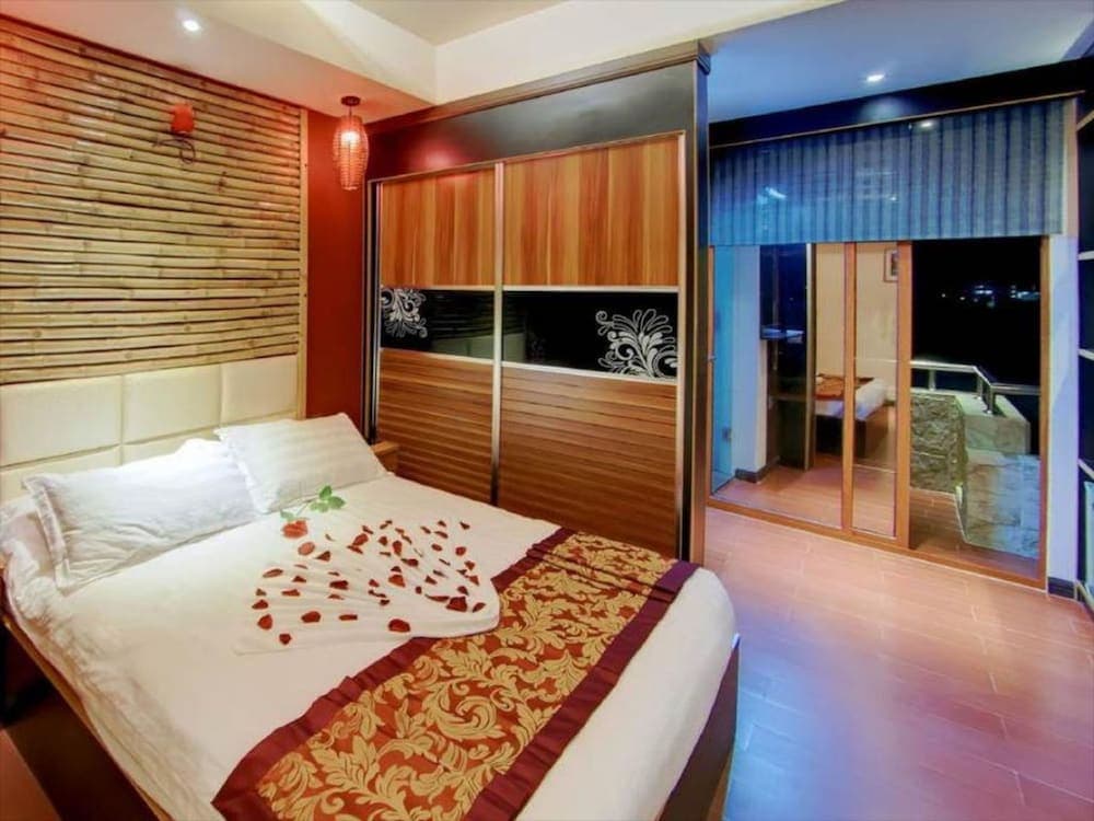 Clear Sky Inn - View 19