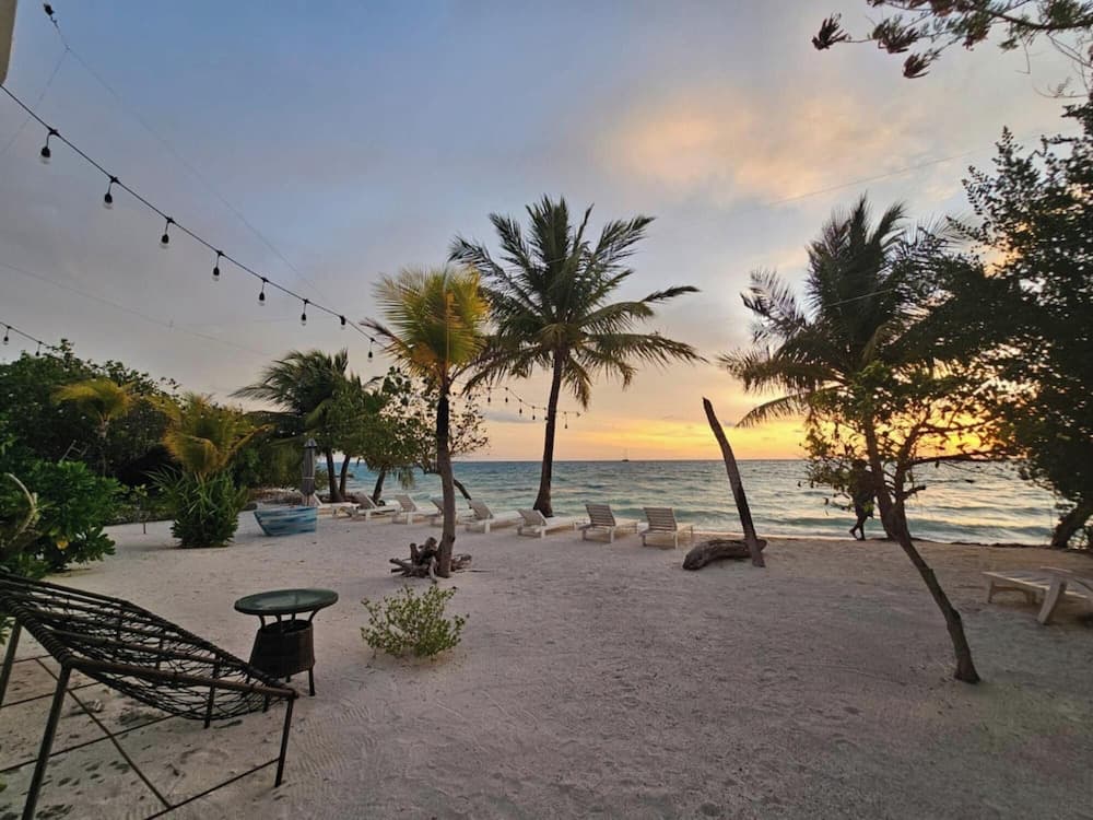 The Sunset Villa - View 34