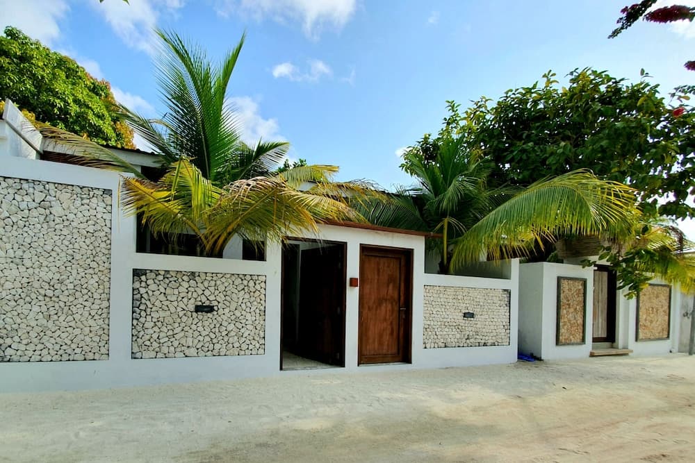 Brickwood Holiday Home - View 2