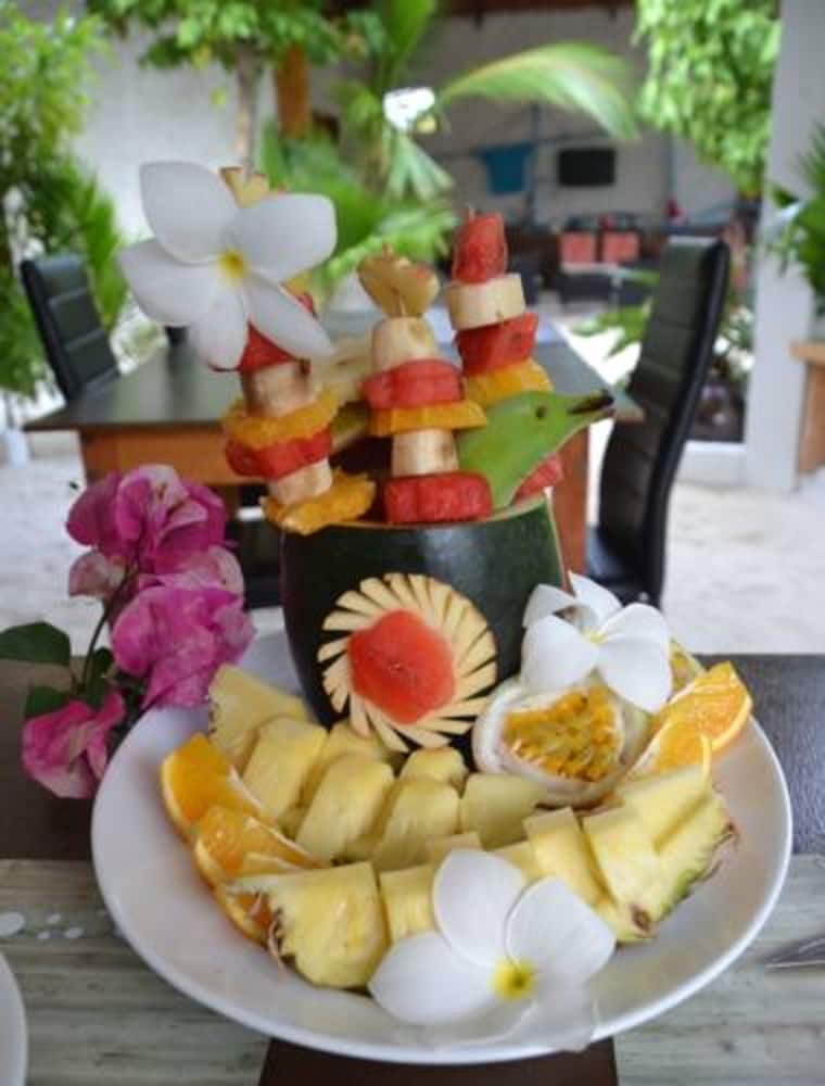 Blue World Dharavandhoo - View 10