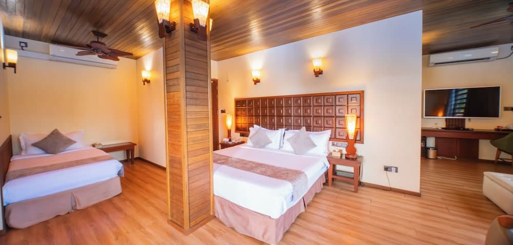 Araamu Hotels Maldives - View 7