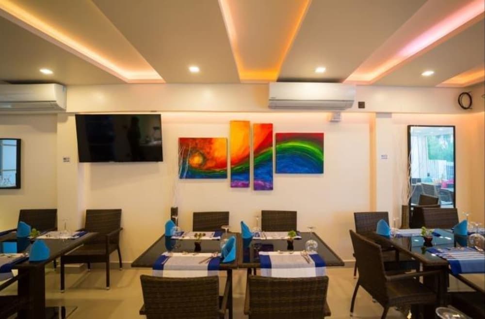 Whiteharp Beach Inn - View 18