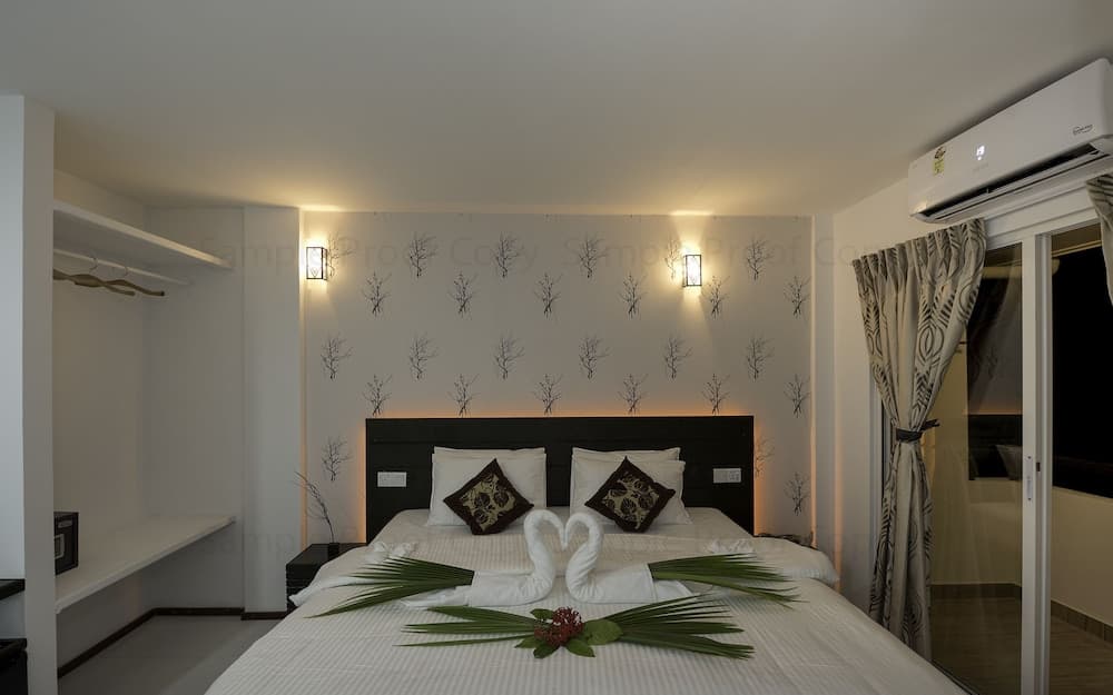 Crown Beach Hotel Maldives - View 8