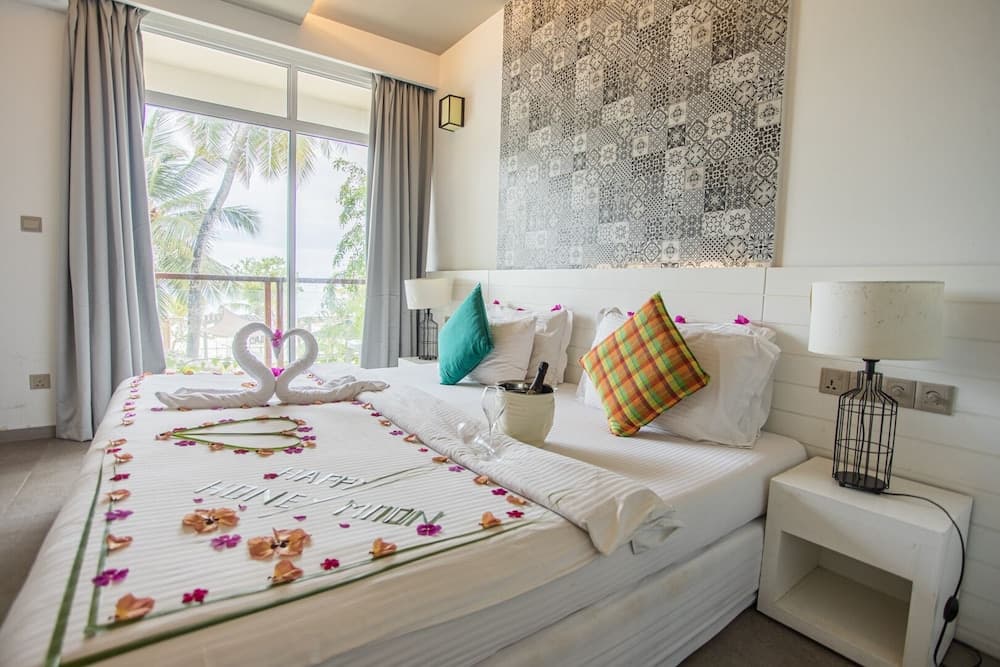 Velana Beach Hotel Maldives - View 17