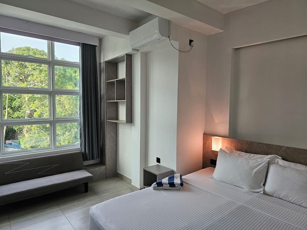 Shams Thoddoo - View 18