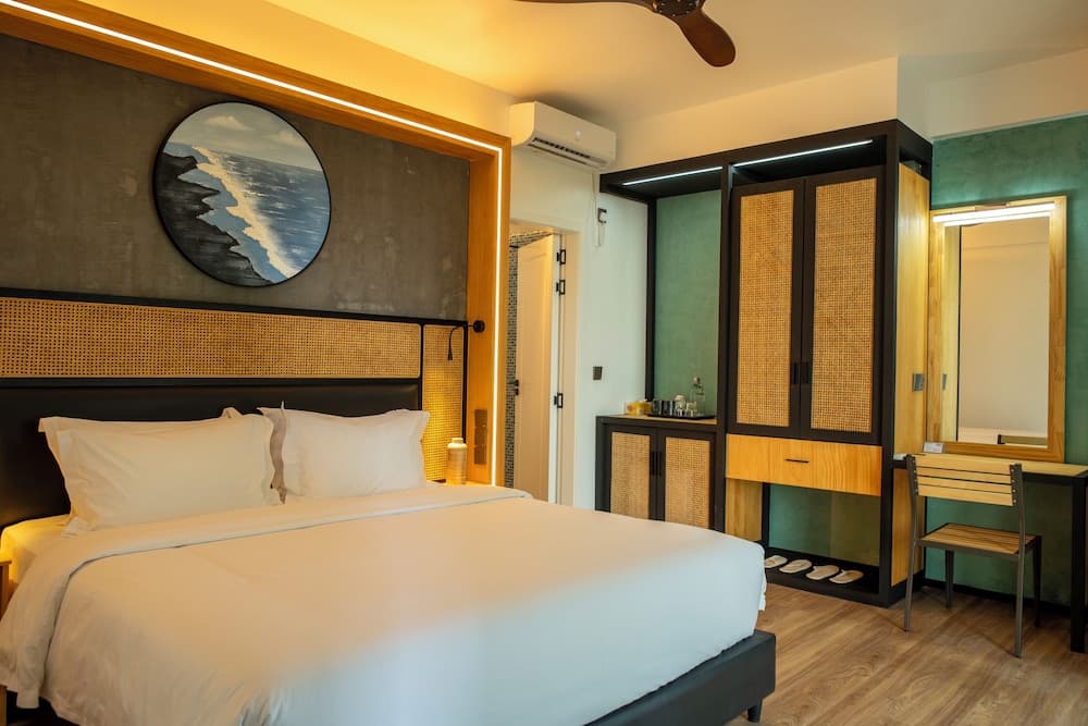 Athiri Residence - View 11