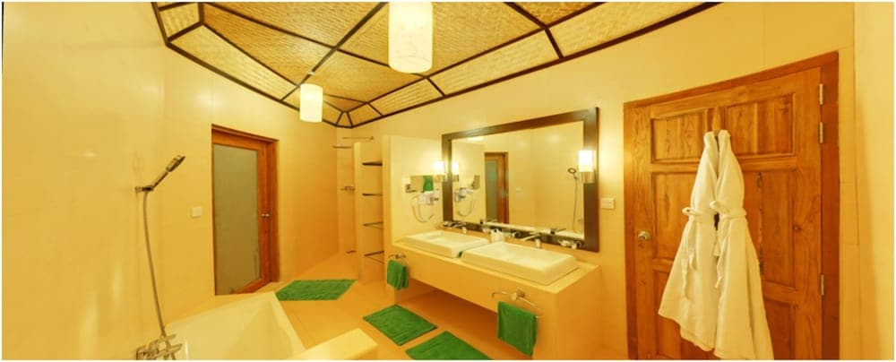 Angaga Island Resort & Spa - View 75