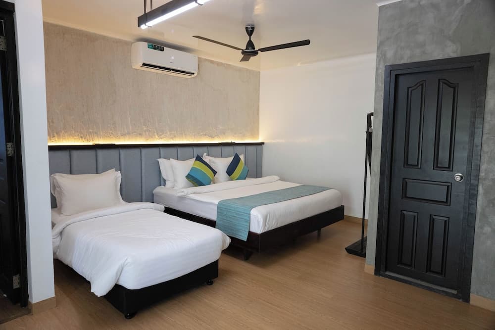 Zinnia Villa - View 2