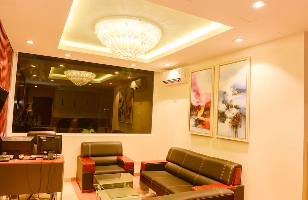 Green Flora - View 2