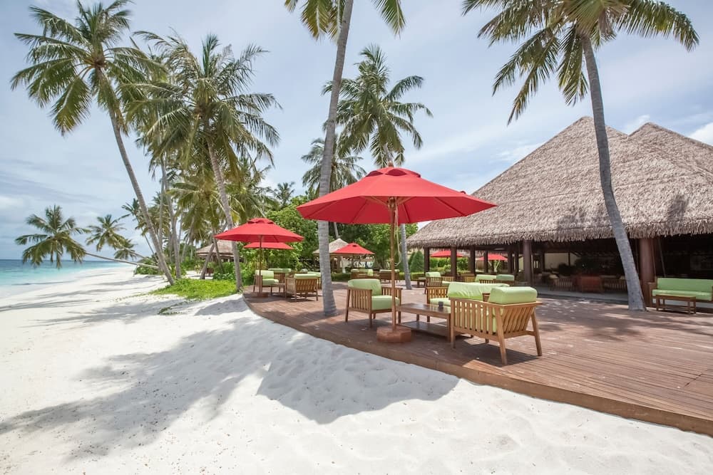 Reethi Faru Resort - View 40