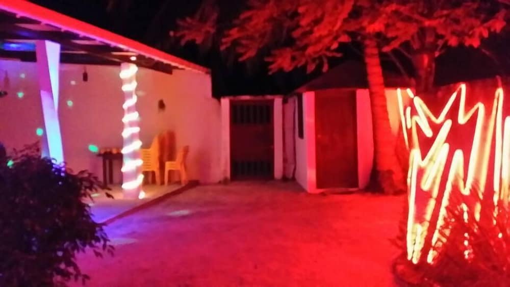 Holiday Village Retreat - View 20