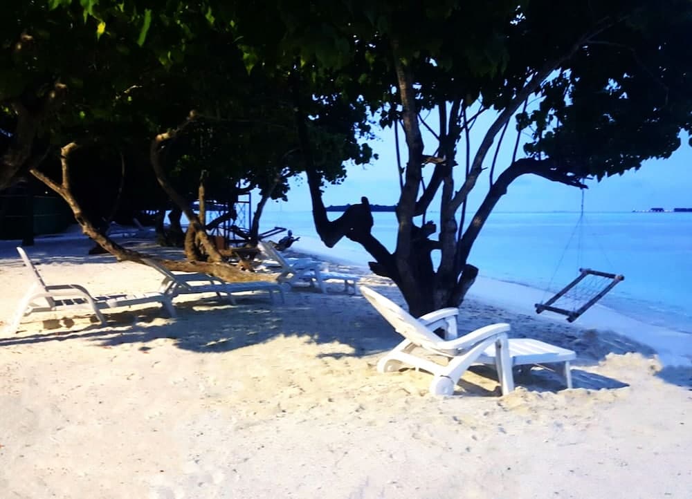 Adroit Beach Inn - View 24