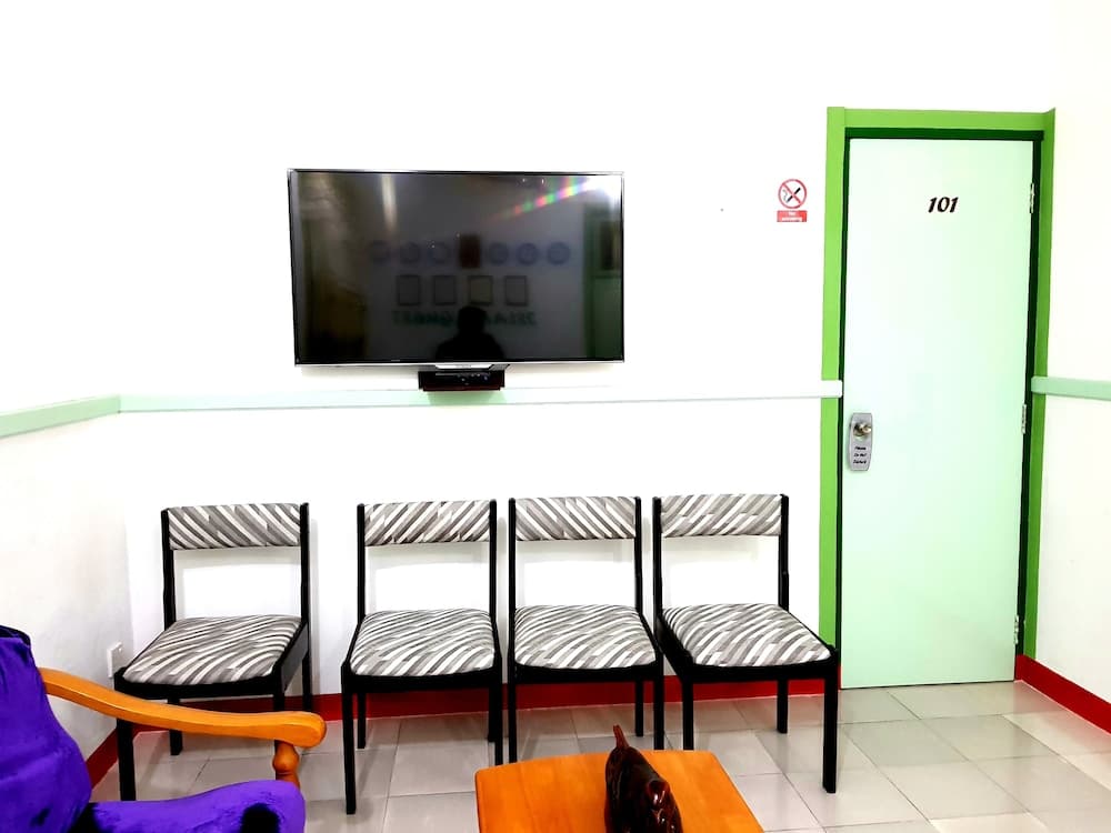 Island Guest - View 5