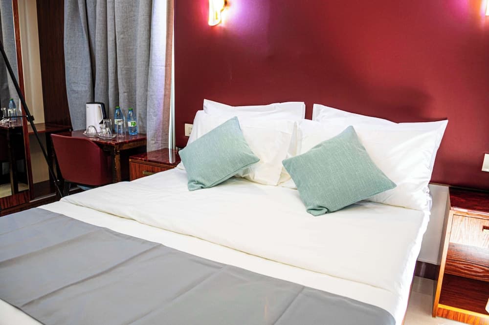 Terminal 27 - View 6