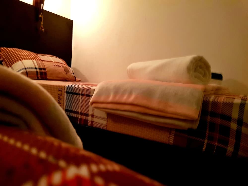 Island Guest - View 2