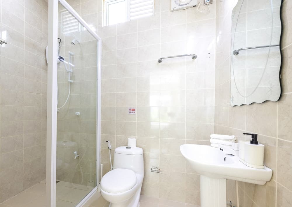 Three Hearts Guesthouse - View 8