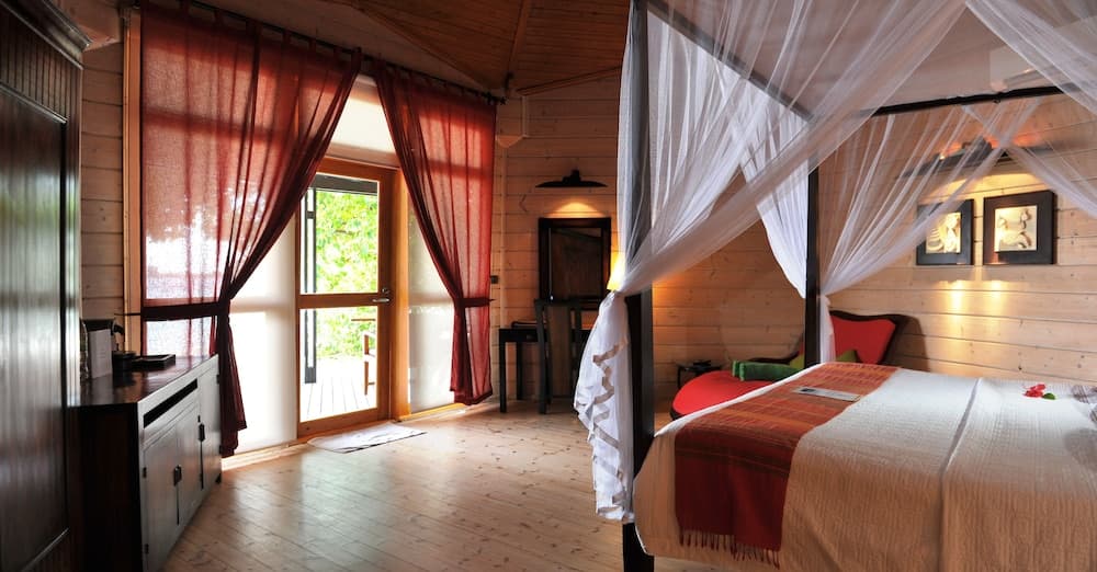 Komandoo Maldives Island Resort - View 5