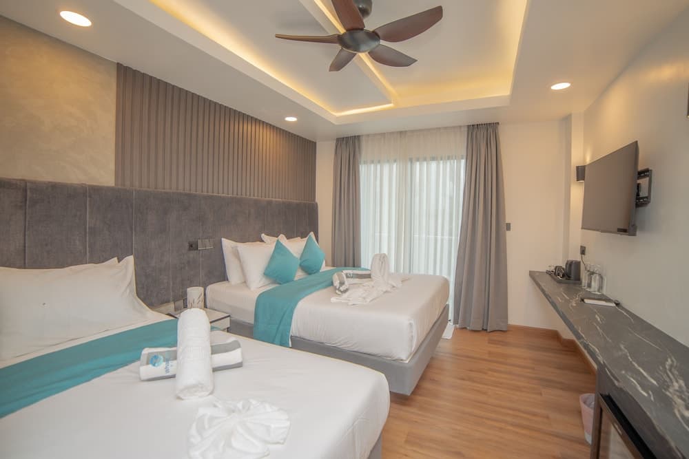 Whaleshark Beach - View 3