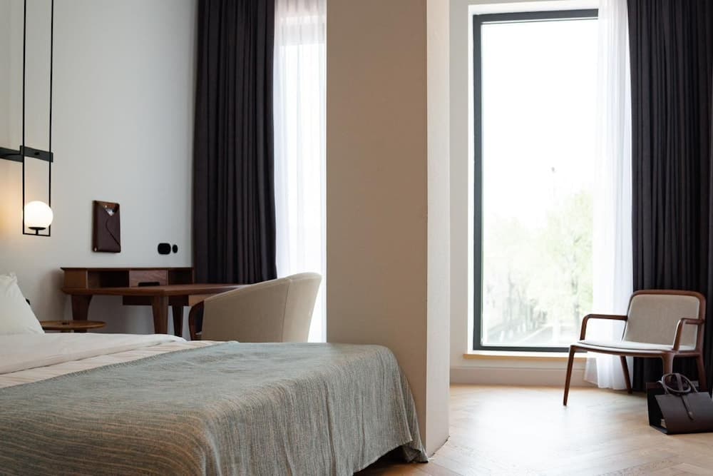 South Ari Dive Center - View 20