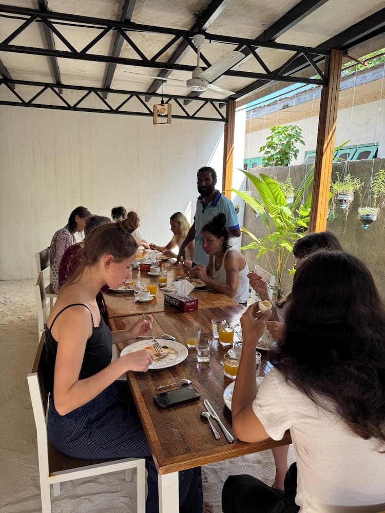 Mandhoo Inn - View 4