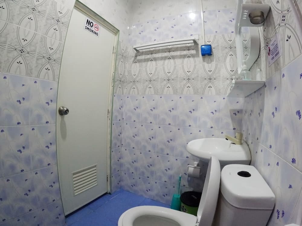 Adroit Beach Inn - View 131