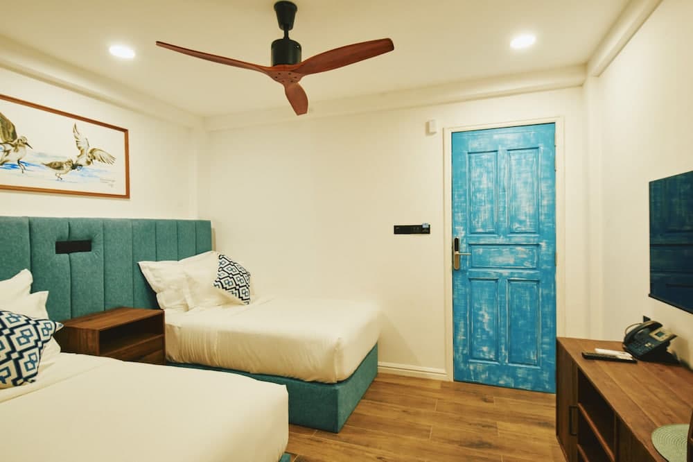 Beach Hotel Dhigurah - View 24