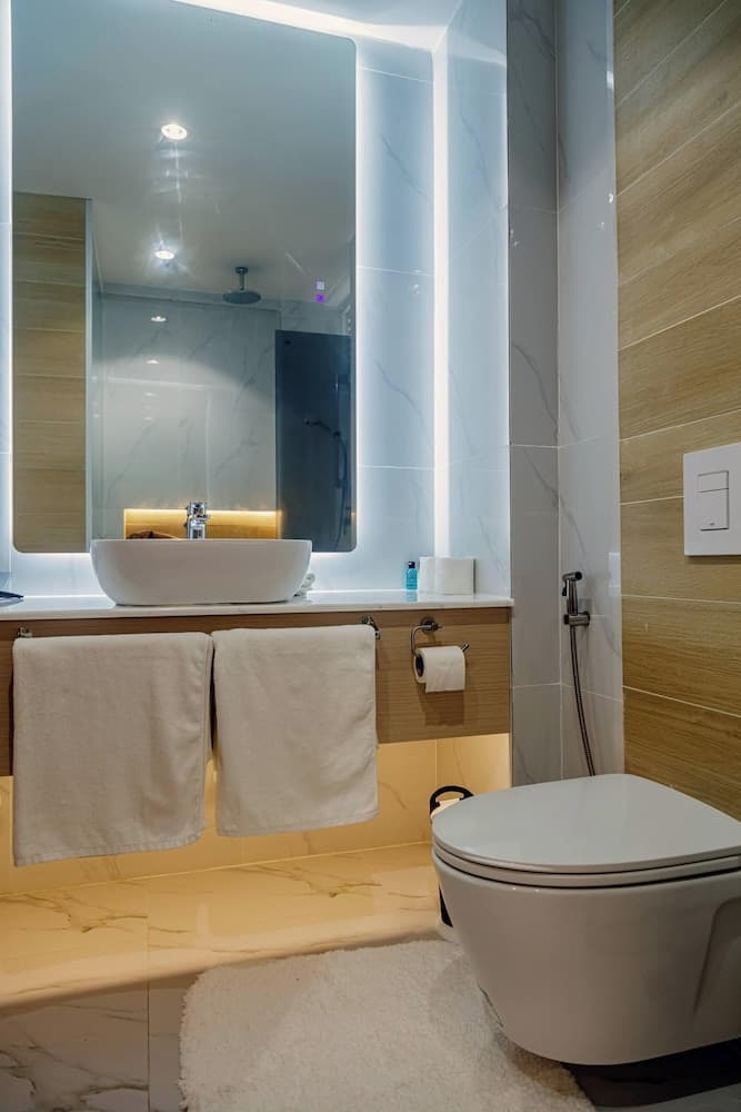 Kinan Boutique - View 3