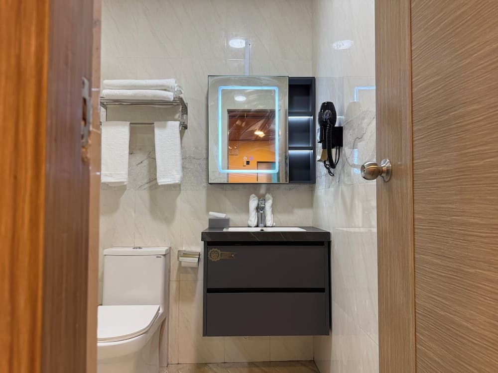 Breeze Haven Surf Retreat - View 34