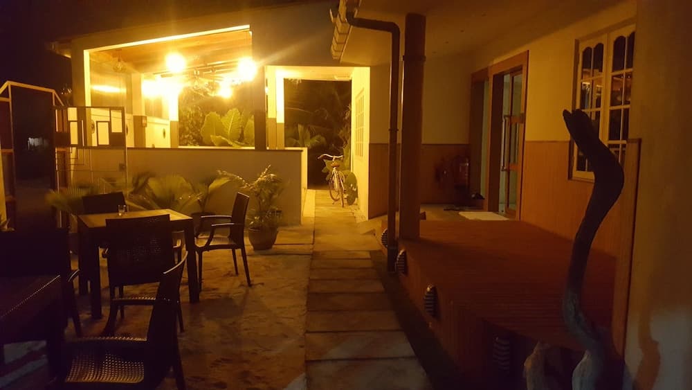 White Diamond - View 18