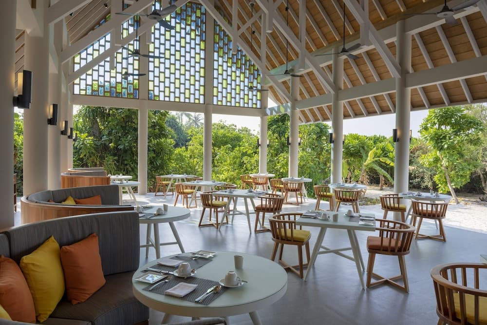 Emerald Faarufushi Resort & Spa - View 183