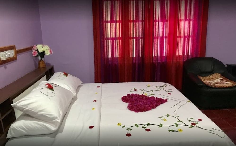 Sunnyside Maamendhoo - View 19