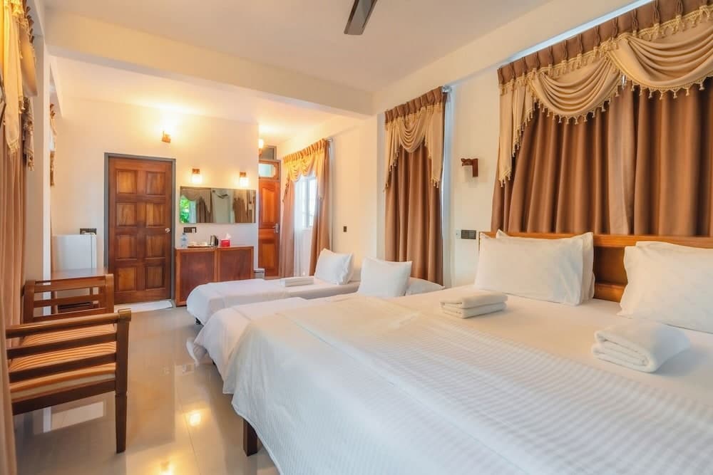 Biosphere by Hawks Hotels Kamadhoo Baa Atoll - View 18