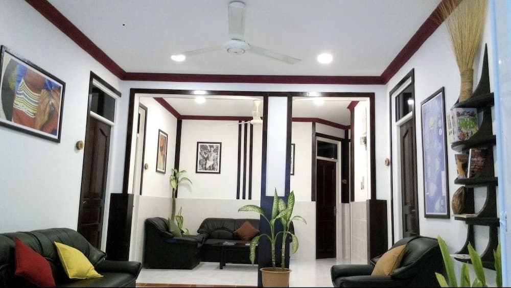 Equator beachinn - View 1