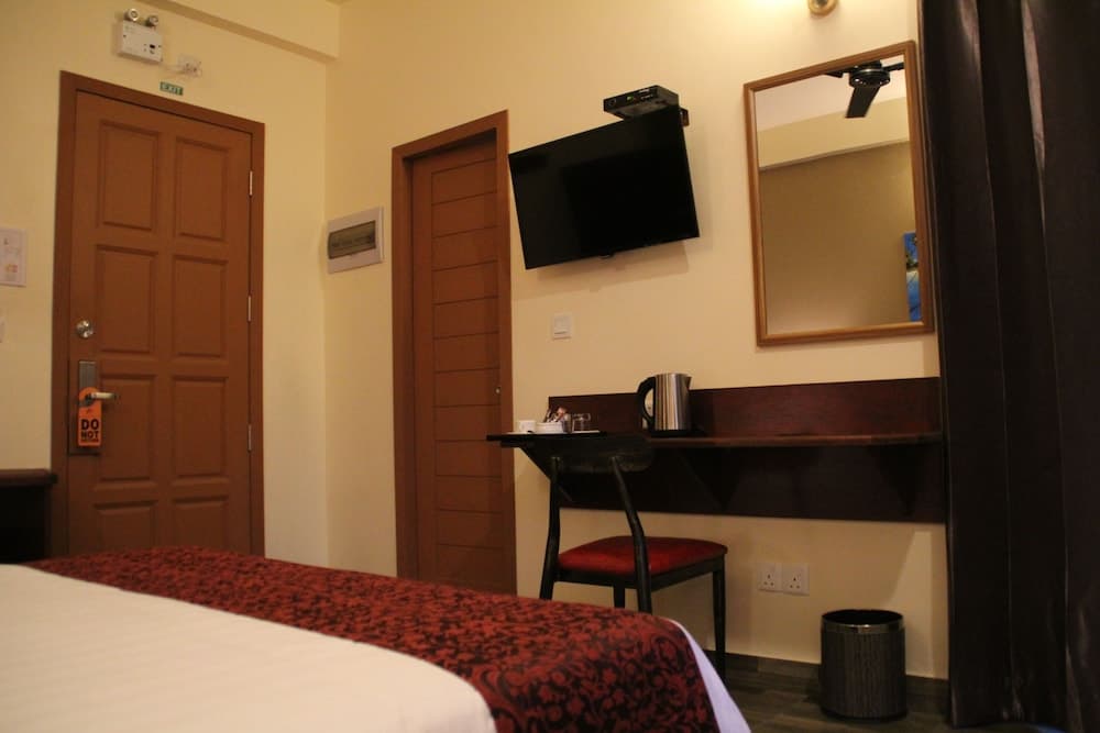 Paguro Beach Inn - View 5