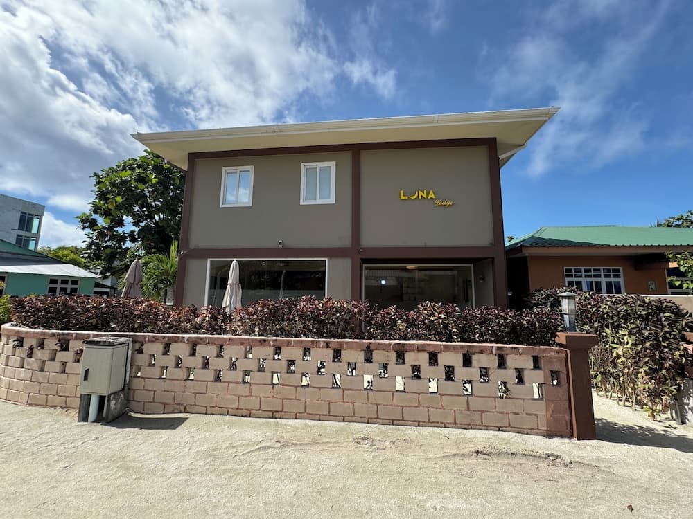 Luna lodge - View 21