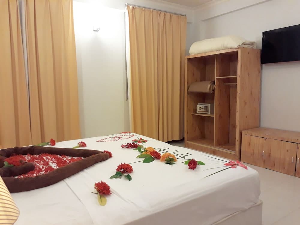 Rasdhoo Sea View - View 14