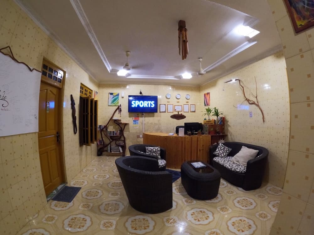 Adroit Beach Inn - View 5