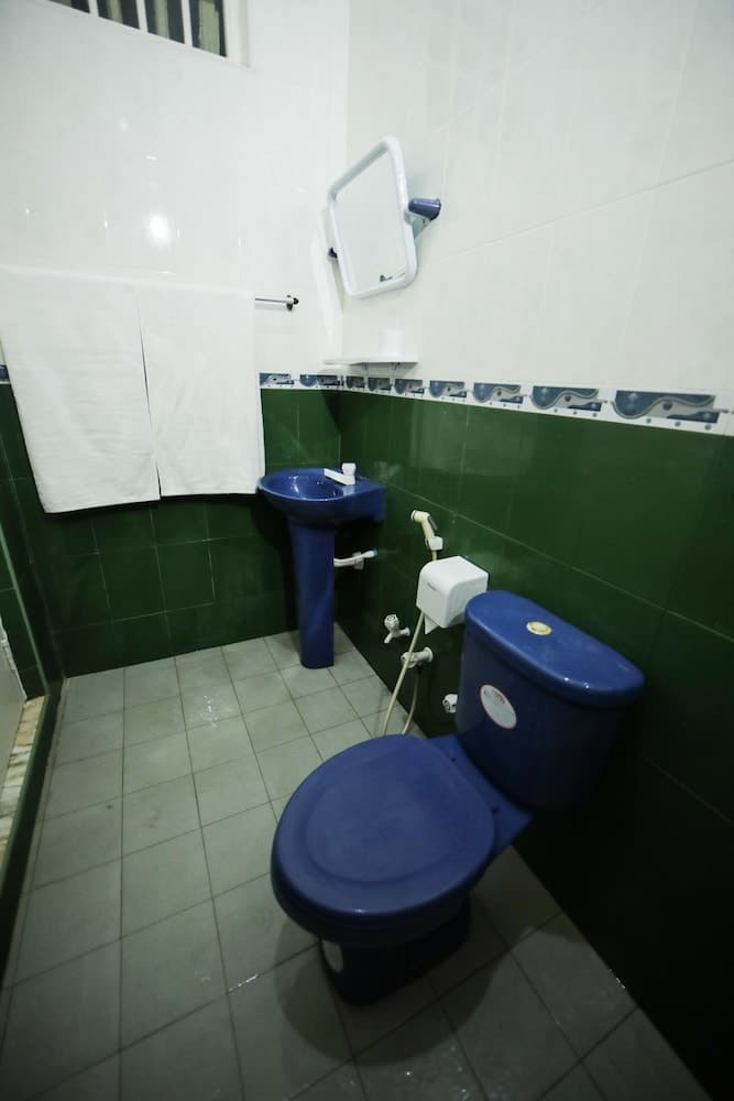 Huvadhoo Inn - View 5