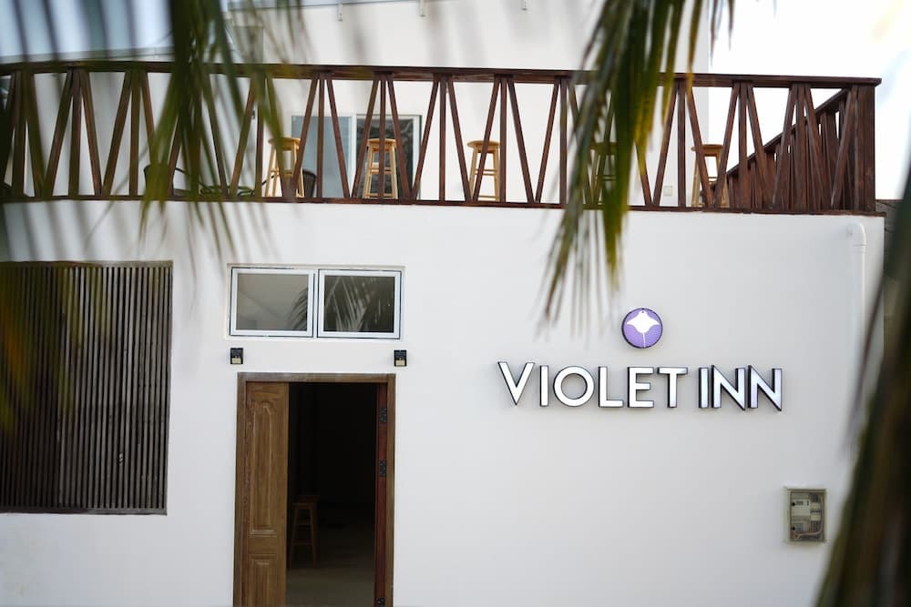 VIOLET INN - View 1