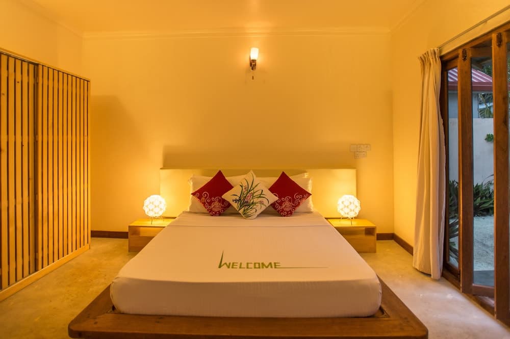 Thoddoo Retreat - View 20