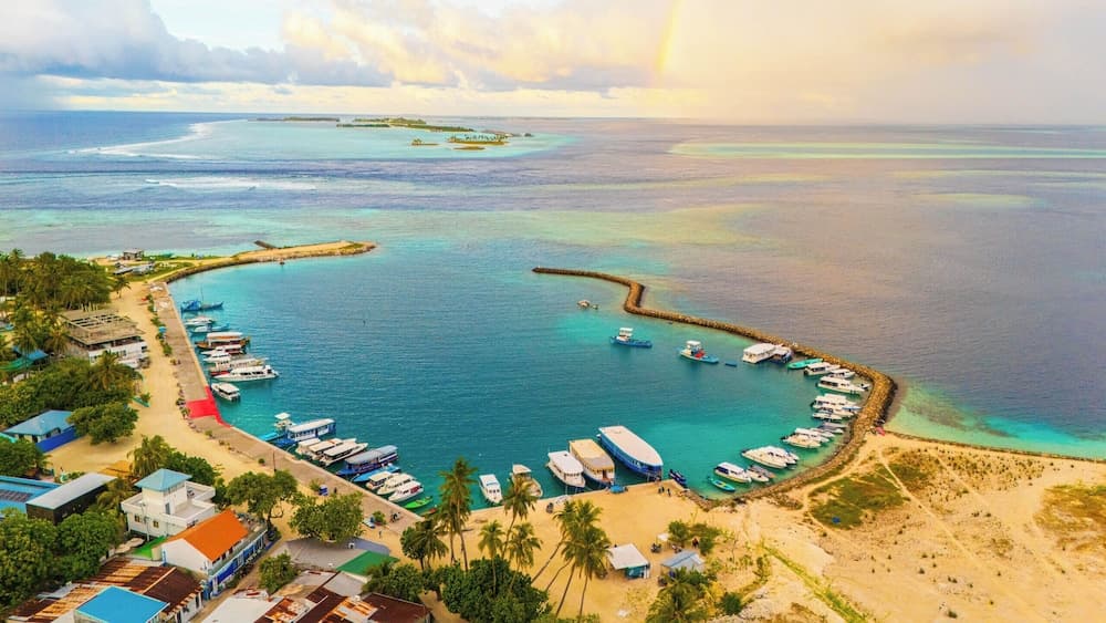 Beach Hotel Guraidhoo - View 12