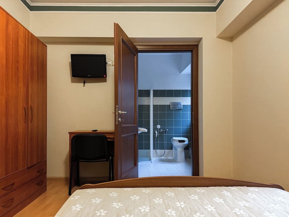 Jerrys Dive Lodge - View 5