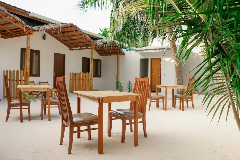 The Castaway Retreat - View 1