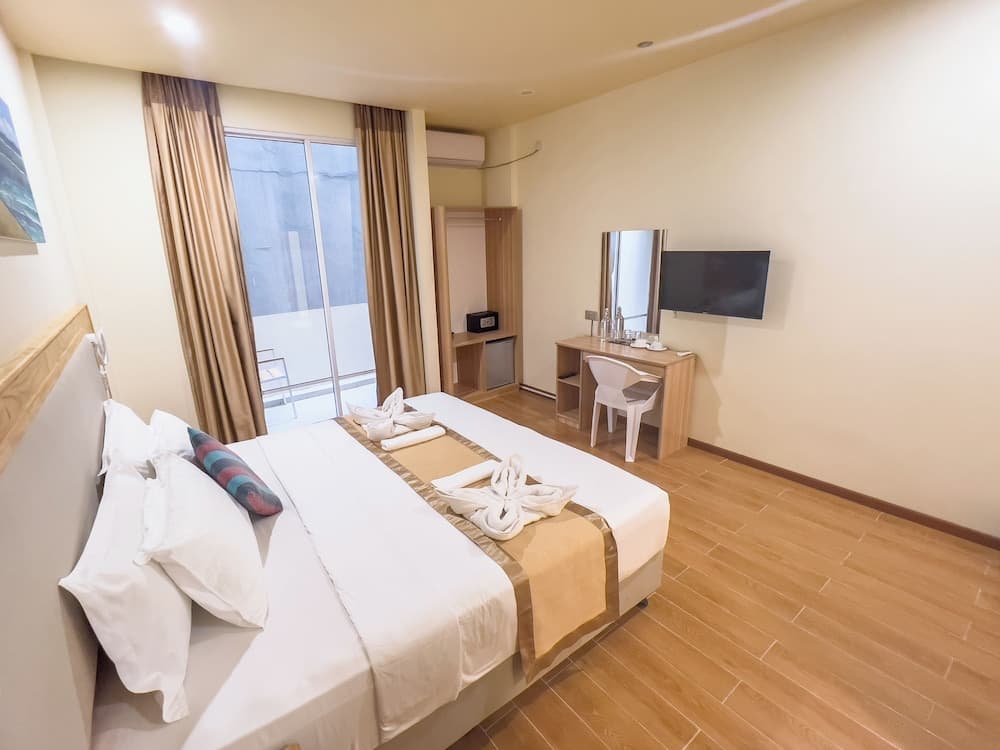 Rehendhi Villa - View 4