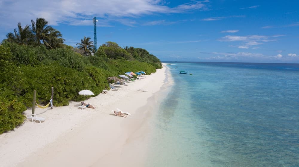 Ukulhas Beach Inn - View 15