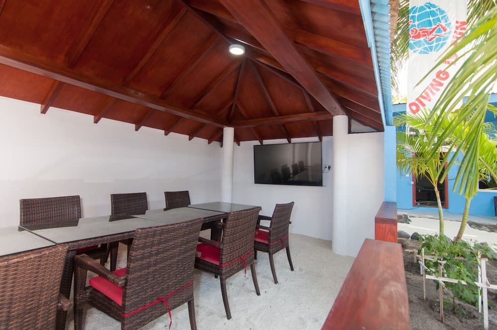 South Ari Dive Center - View 8